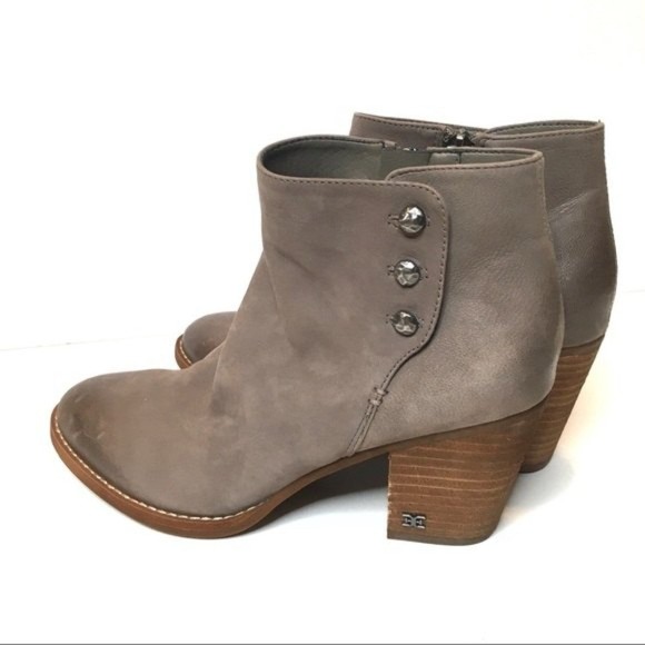 NEW Sam Edelman Mariella Studded Ankle Boot 7 - Picture 4 of 9